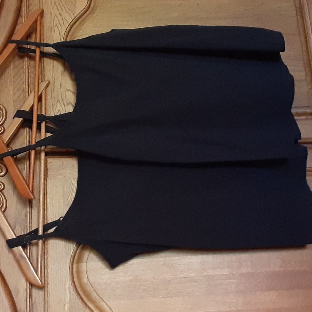 2 Camisoles